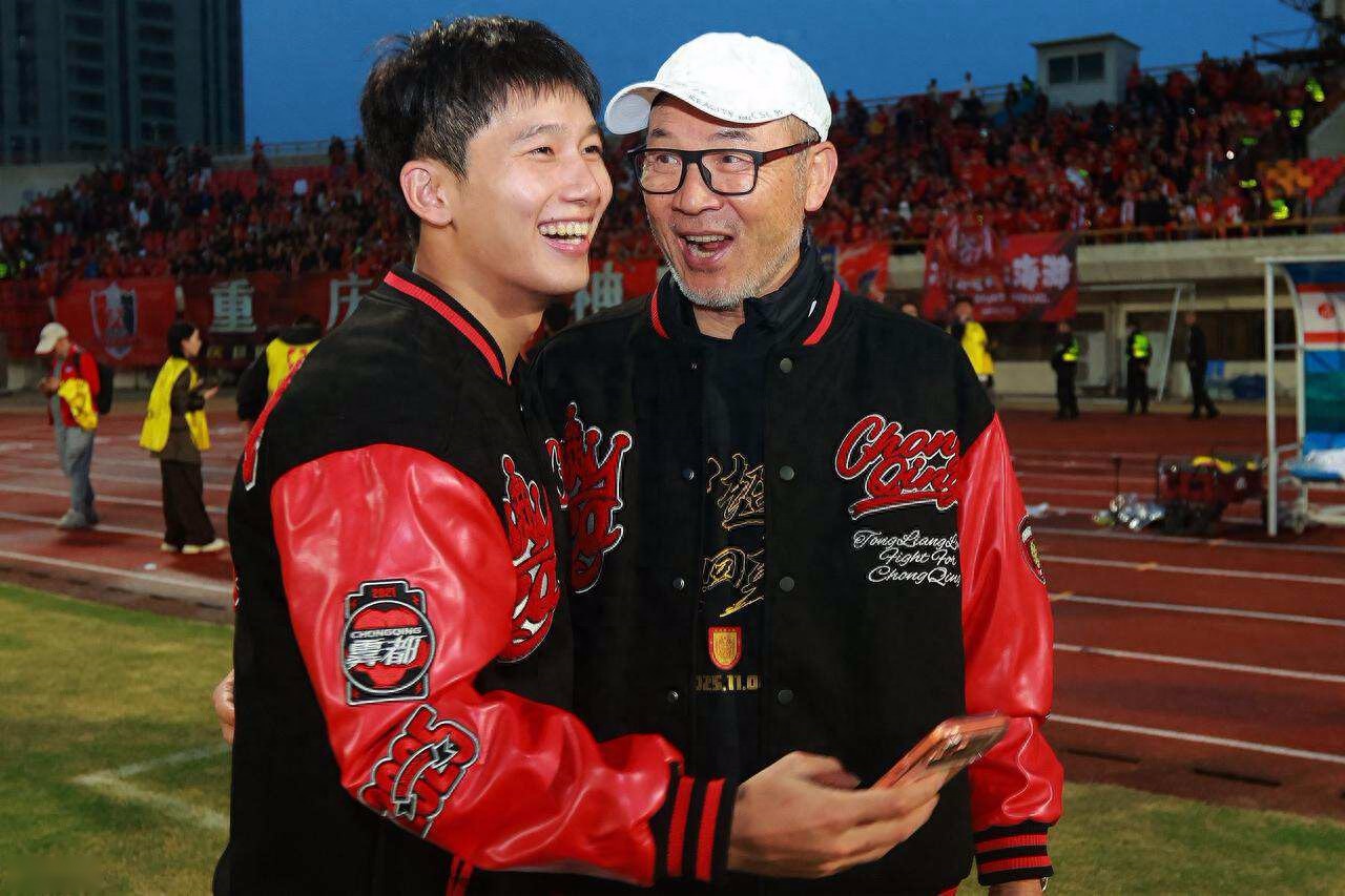 不是谢晖也不是张外龙,本土少帅成铜梁龙主教练热门,值得期待