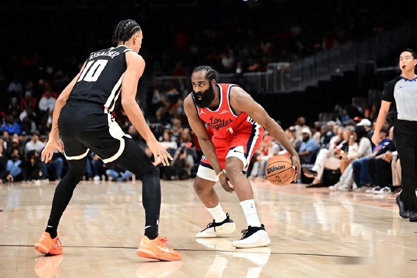 快船3将回暖助力终结连败!哈登祖巴茨防守回暖,替补还挖爆点!