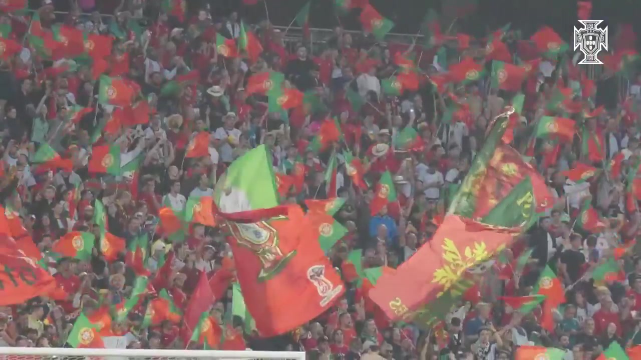 举国悼哀葡萄牙足协在社媒发布视频纪念若塔