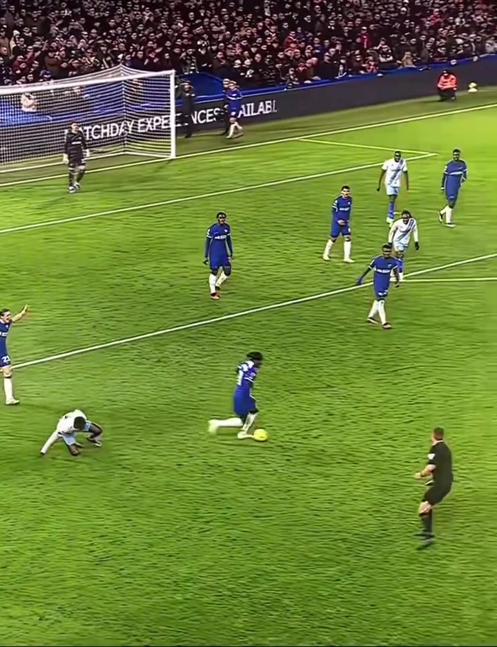 盘带大魔王这是让阿森纳下定决心买马杜埃凯的比赛吗