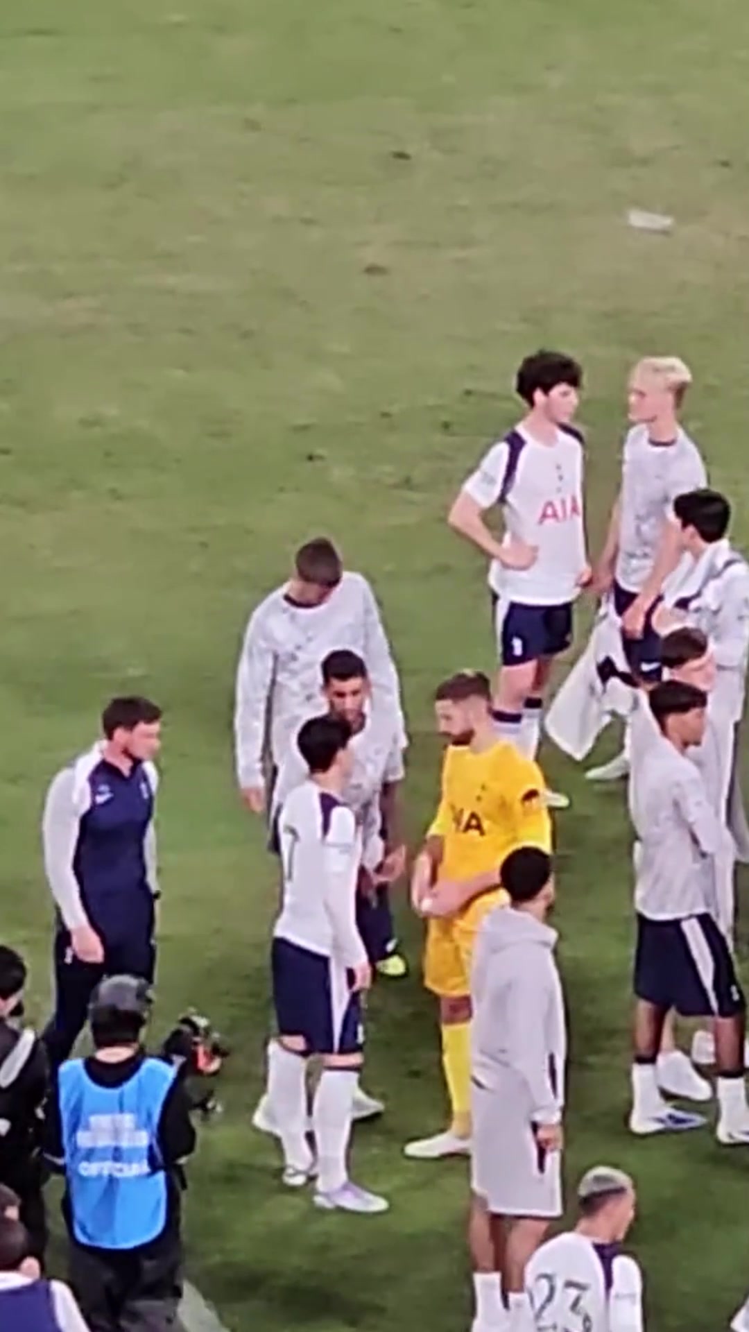 原来早已决定离开孙兴慜上一场赛后几番推脱不愿戴上队长袖标