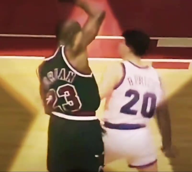 论单手持球你觉得乔丹帅还是麦迪帅呢