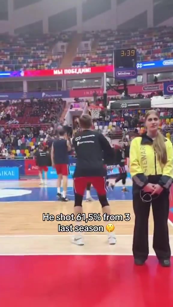 射手带瞄准镜可以理解带侧瞄的第一次见