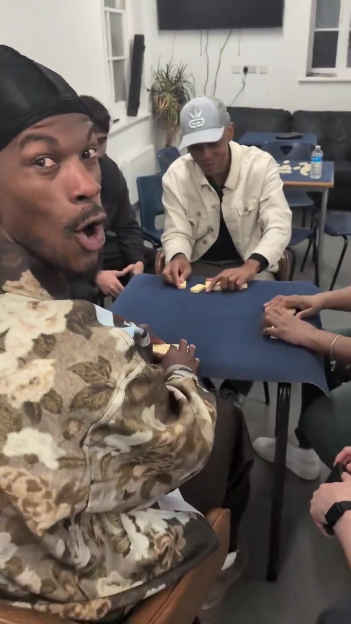 NBA赌圣巴特勒这休赛期是天天泡在牌桌上啊