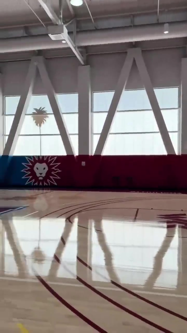 不易崔永熙前交叉韧带断裂171天后 首次回到球场训练视频