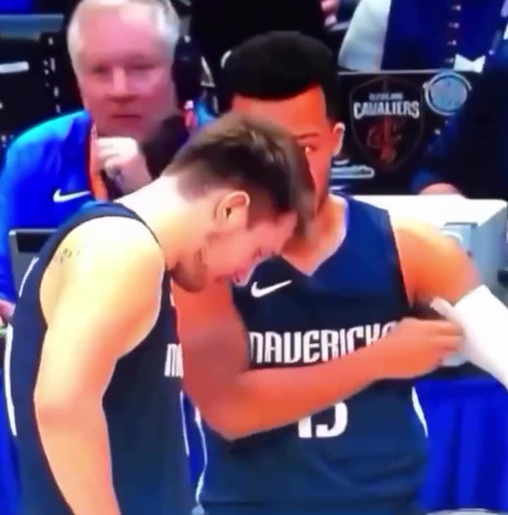 美颜东契奇和大头当时真这么瘦吗