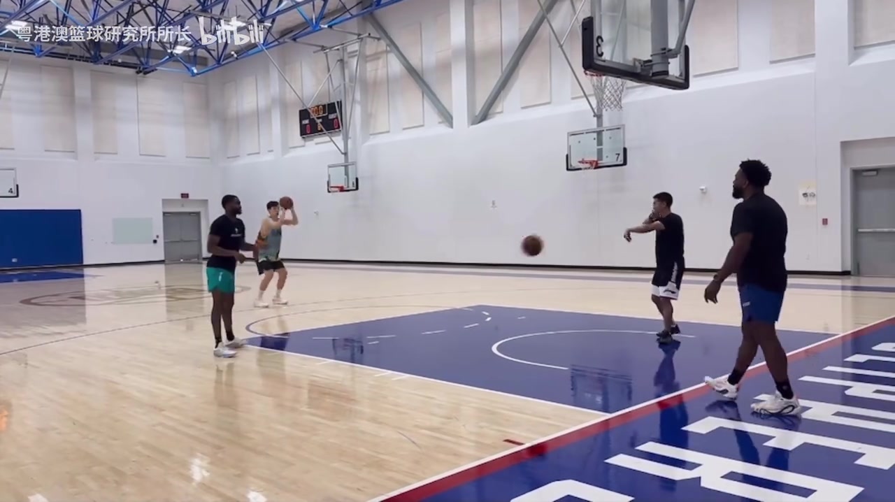 太适配现在的篮球了杨瀚森投篮训练和力量训练三分手感火热