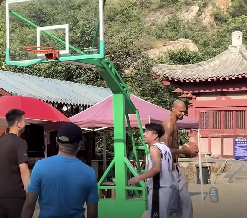 佛光头法国人文班亚马一人集成马刺GDP全部要素