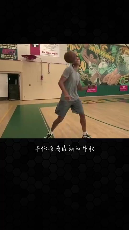 高颜值的一对武贾西奇的巅峰就是曾经和莎拉波娃在一起