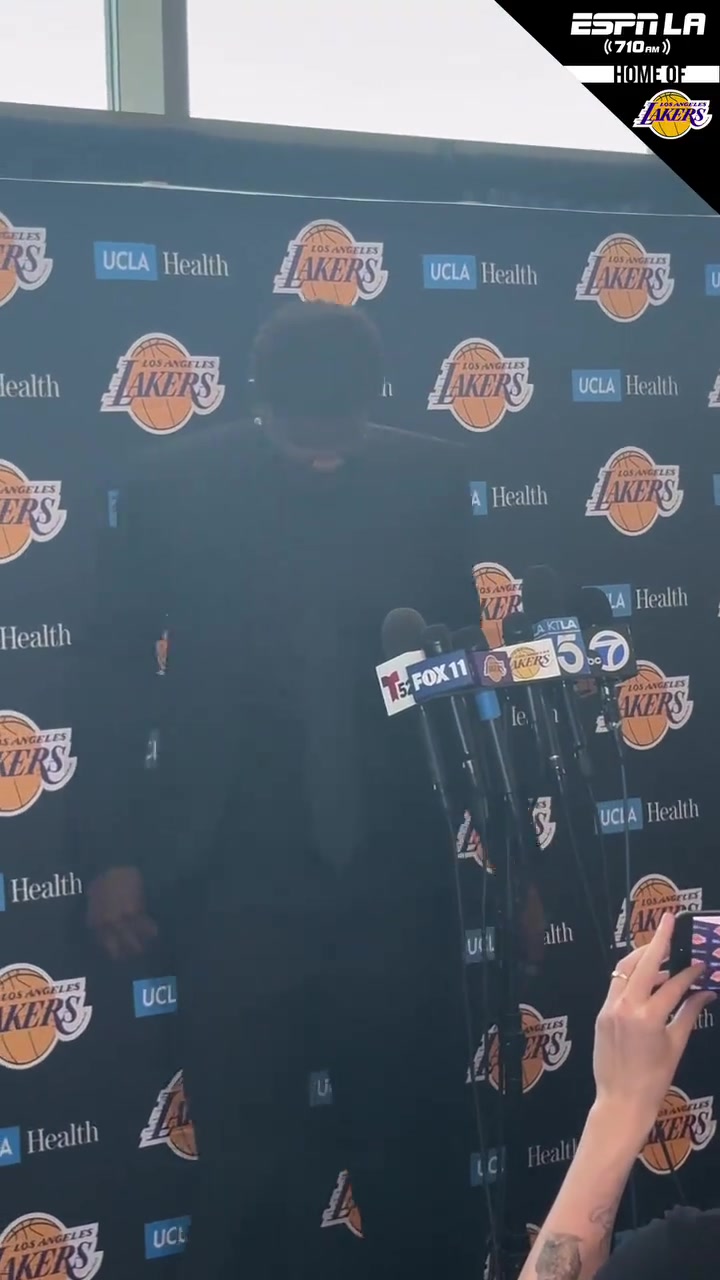 艾顿呀哥原来还是巨星待遇