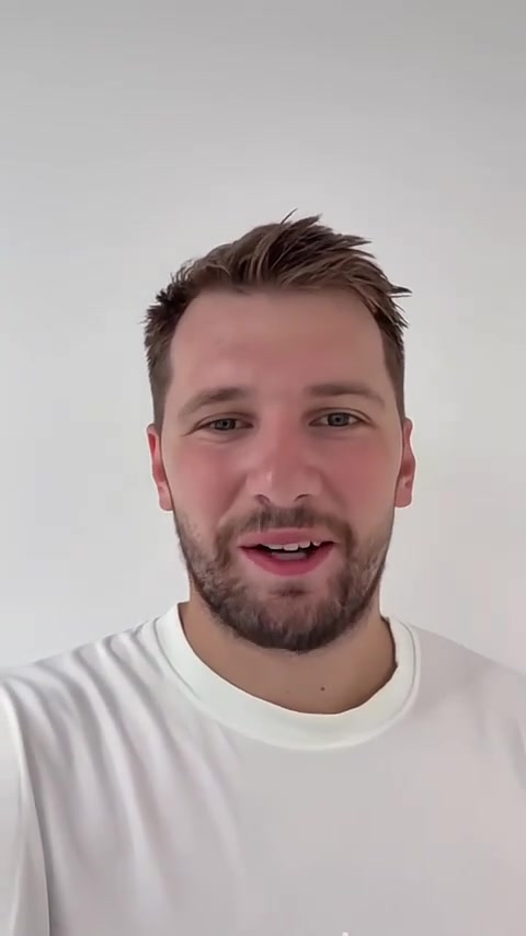 帅哥你谁东契奇最新自拍 这颜值是要重回巅峰啊