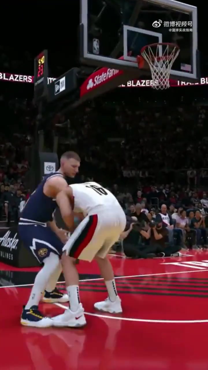 现实中完全不敢想网友玩2K用杨瀚森暴虐掘金内线打爆约基奇