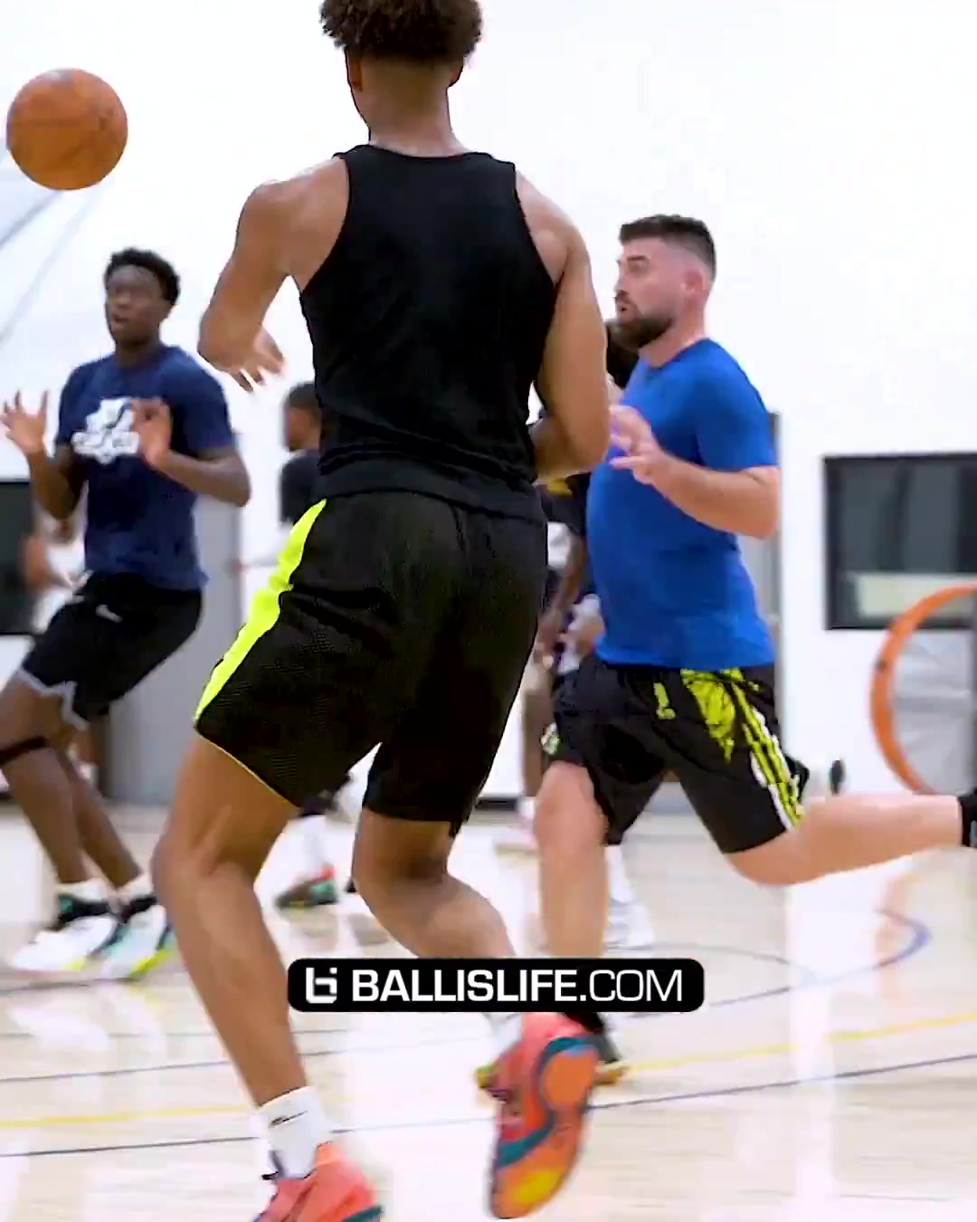 半兽人身体看着依旧劲爆新赛季有望回归NBA么