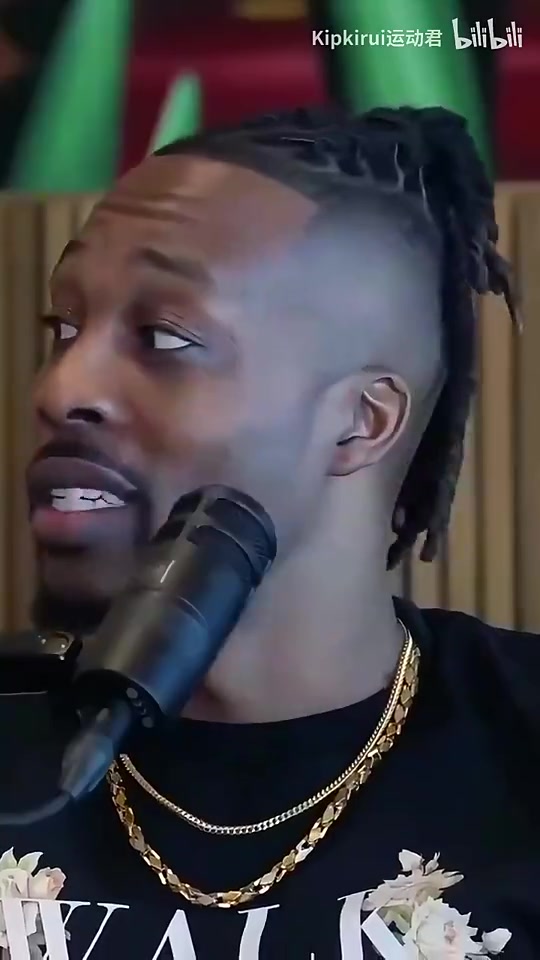 霍华德此前谈姚明和文班姚明是最难防的文班我只需要撞他两次