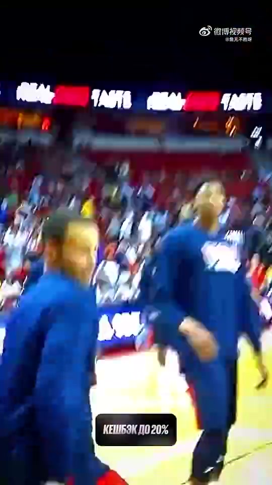 半兽人胯下换手扣篮一旁的库里比划了一下算了还是投三分吧