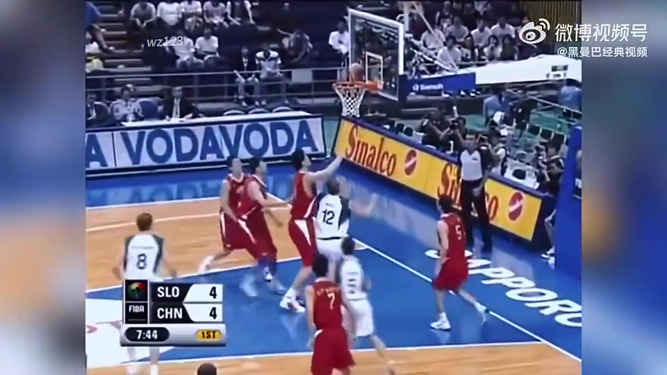 06年中国男篮对阵斯洛文尼亚全队78分姚明一人就贡献了36分