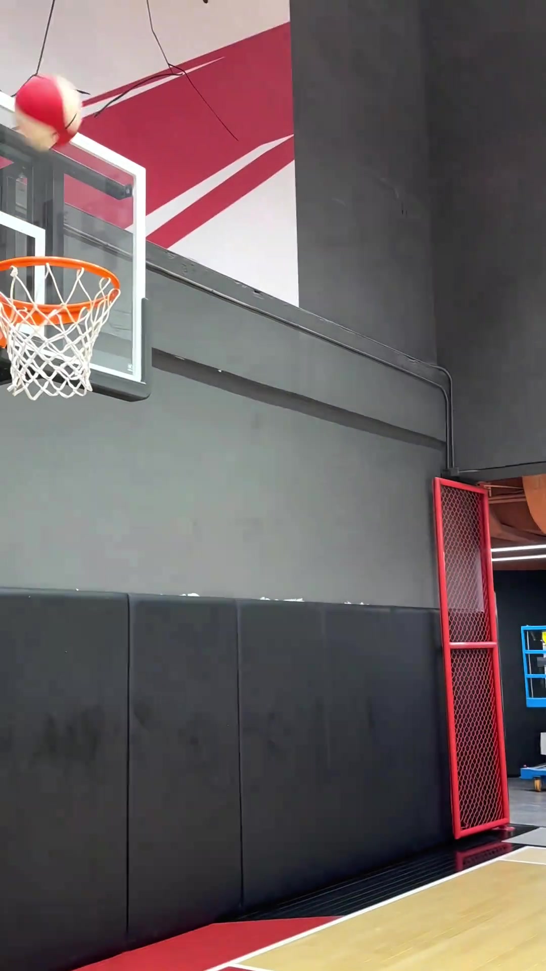 想领悟这套动作的精髓所以我看了一遍又一遍