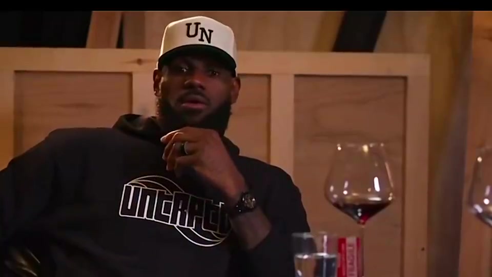 詹姆斯大家都在为波什牺牲鸣不平但你们问过他吗他是自愿的