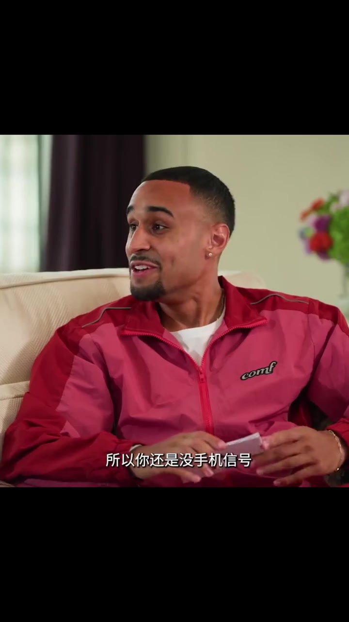 不开国际流量包被调侃抠詹姆斯中国行期间只用酒店WiFi