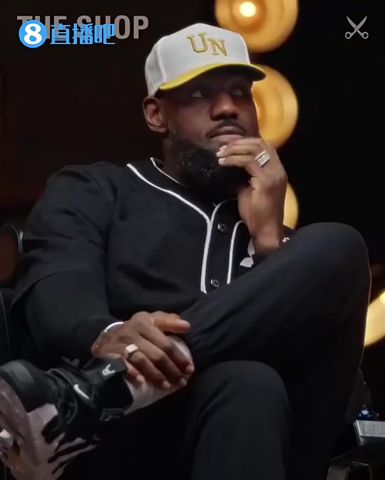 詹姆斯13年我DPOY排名第二但得奖那人连防守一阵都没进