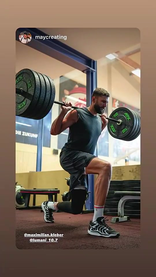 净整没用的克莱伯休赛期肌肉线条相当炸裂结果没开打就伤