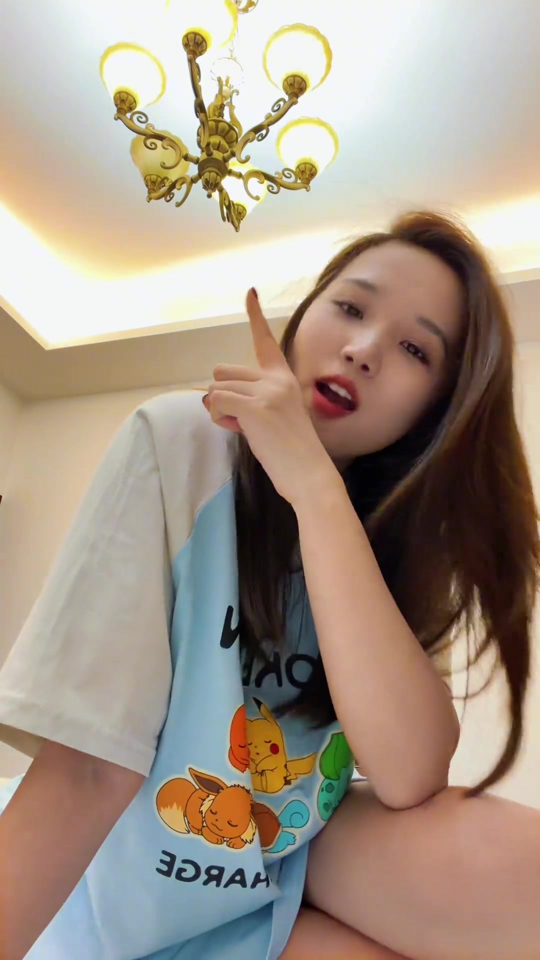 烤肉姐晒换装视频 偶尔来玩下顺便喊一句快船加油