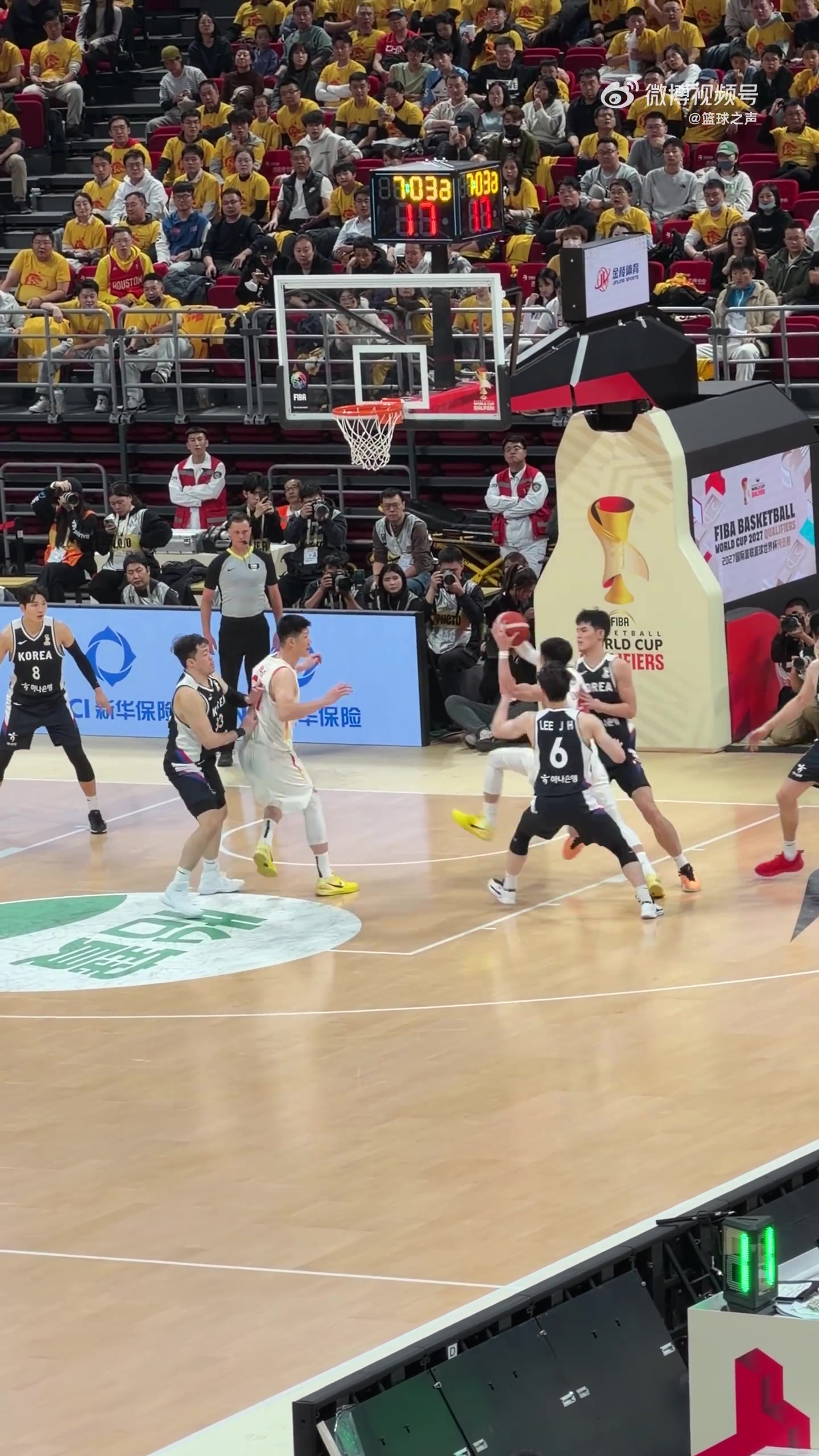 争议裁判这球吹了廖三宁突破走步