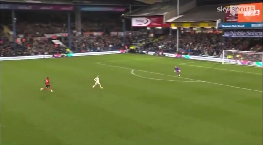 国外球迷这是加纳乔最想删掉的视频