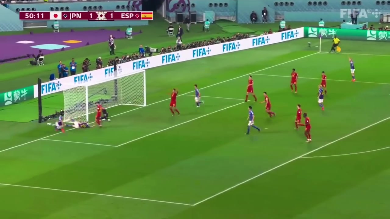 这1.88毫米背后可是无数人的努力世界杯名场面日本掀翻西班牙