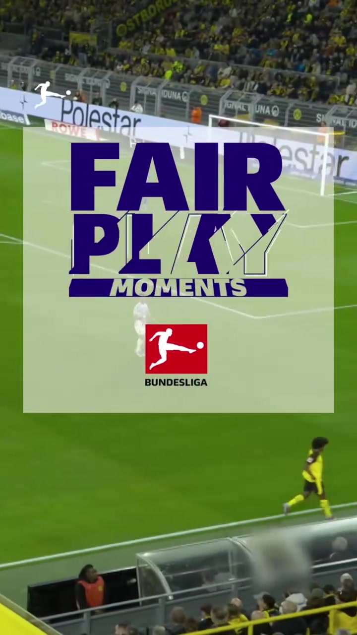 人品球技超赞的暖心一刻阿德耶米放弃进攻把球踢出界外