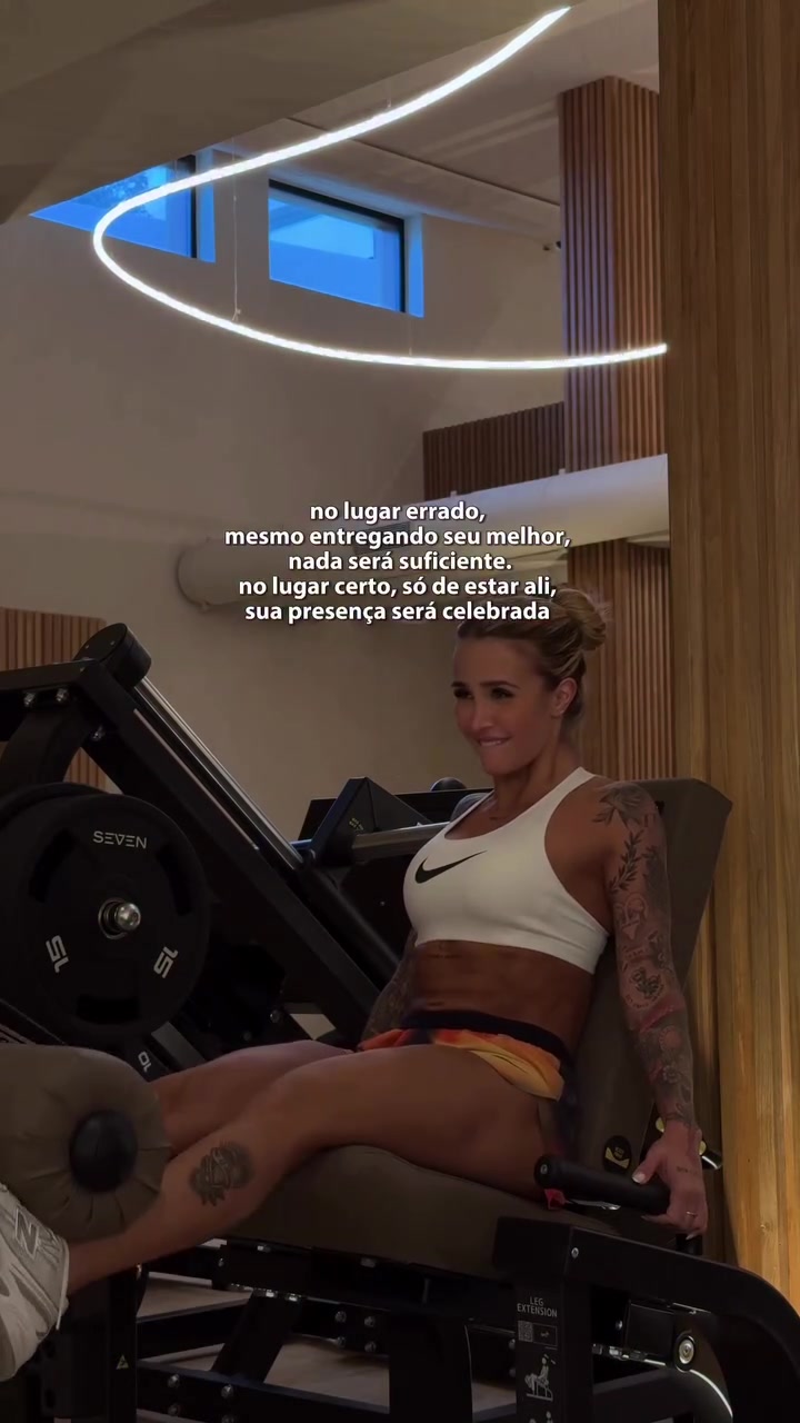 还会再爱嘛与罗德里戈分手后前女友以泪洗面没心情健身