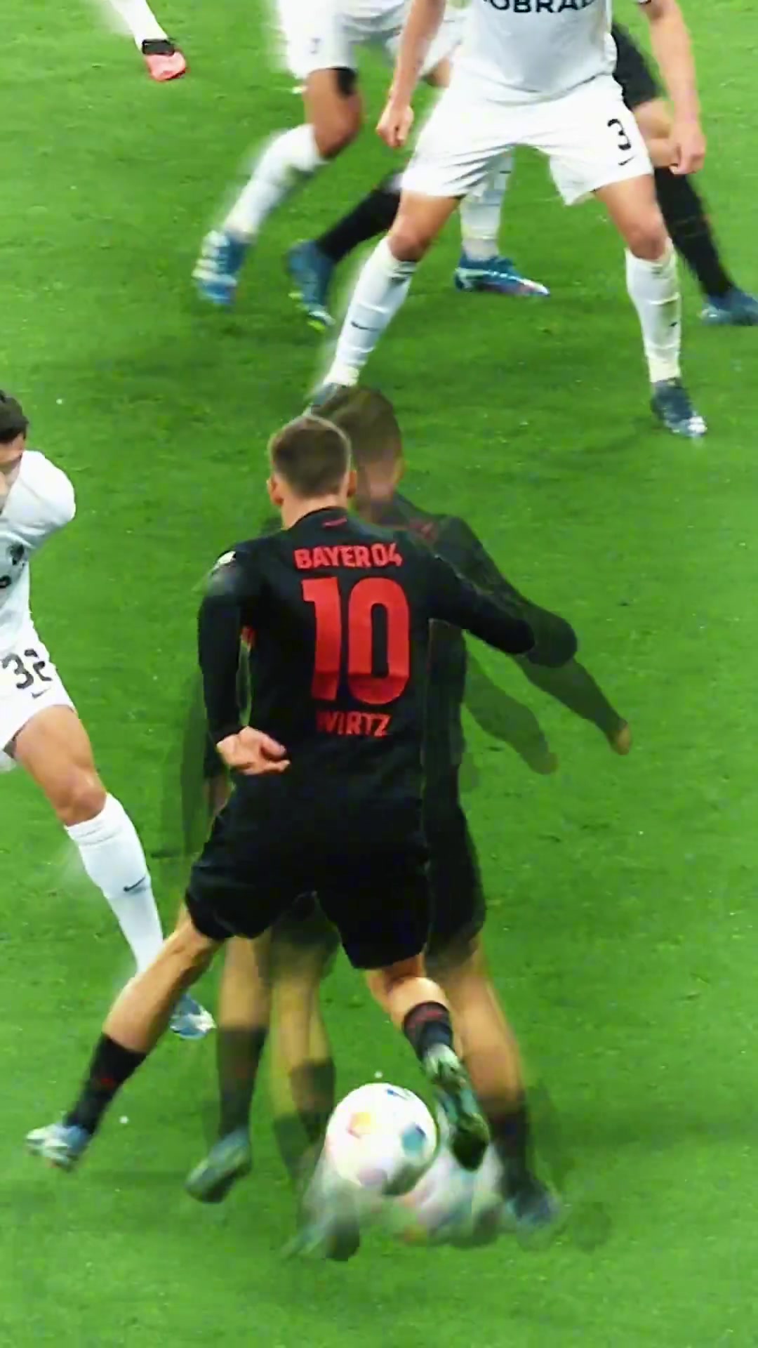 维尔茨这球和萨拉赫太像了左一维尔茨右一萨拉赫对手不得崩溃