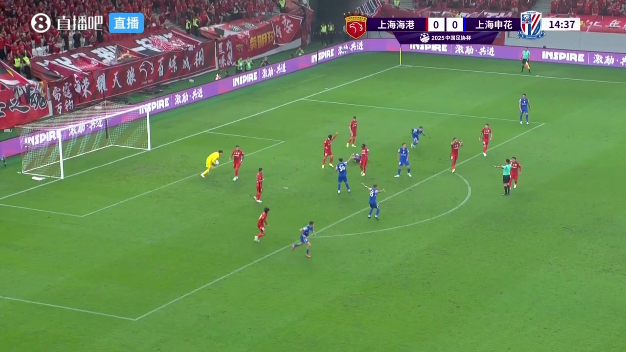 你怎么看马纳法突入海港禁区倒地VAR介入没有点球