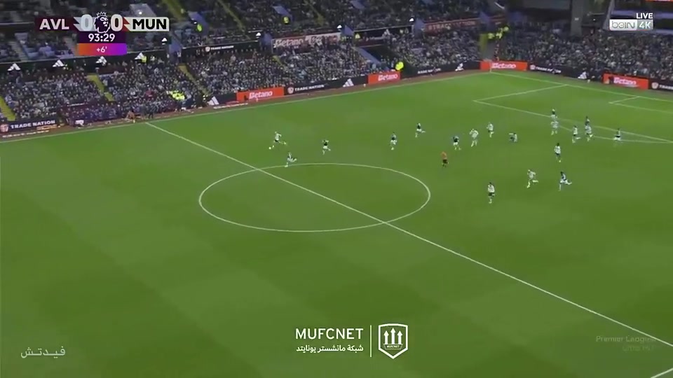 曼联第94分钟绝杀被加纳乔传丢曼联球迷怒骂F**K OFF