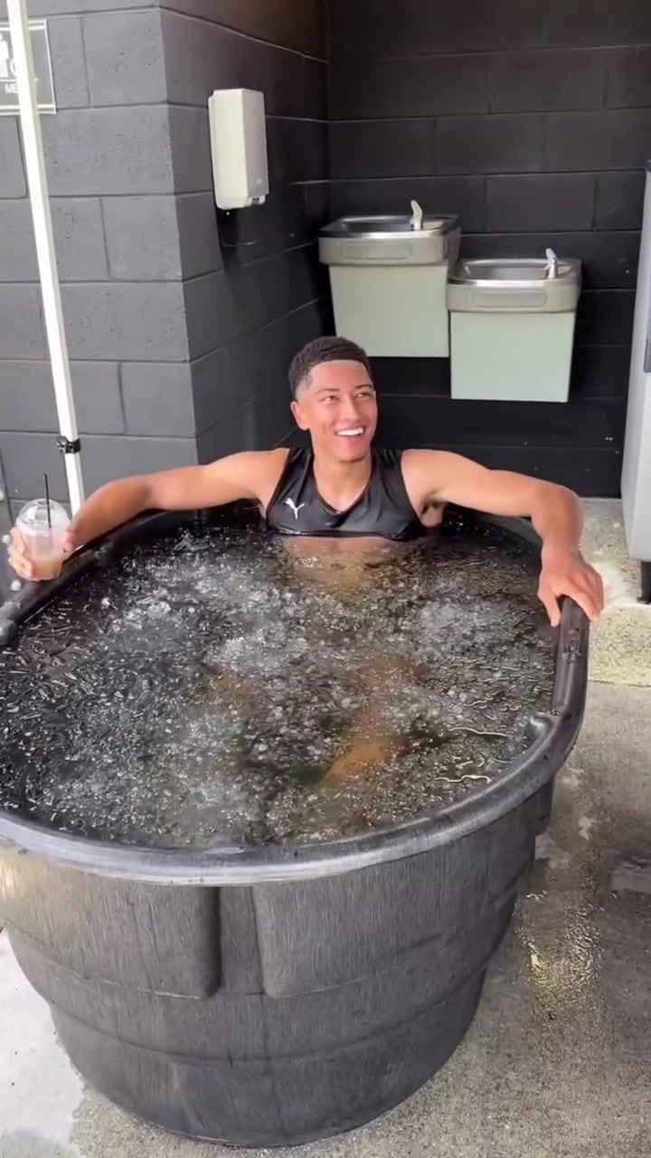 看着都酸爽运动后缓解疲劳的冰水浴你平常会这么做吗