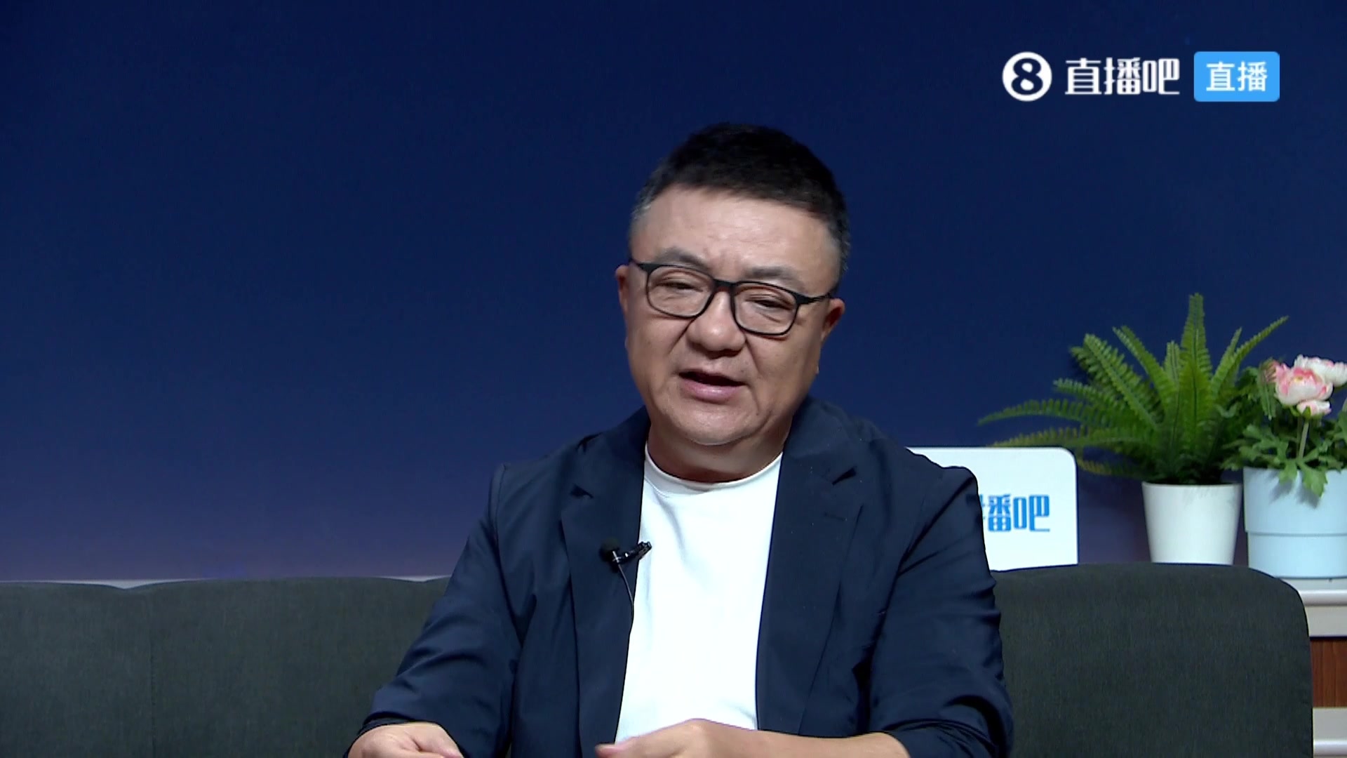 董路评国足目前心理状态被骂残废了可能内心没那么大欲望了