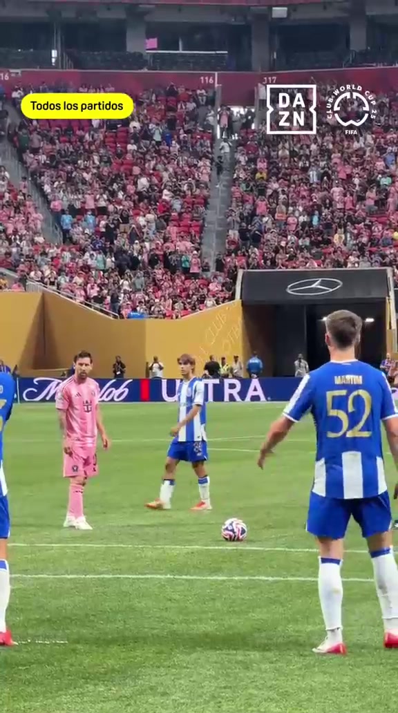 关键时刻你永远可以相信梅西底线视角看梅西任意球直接破门