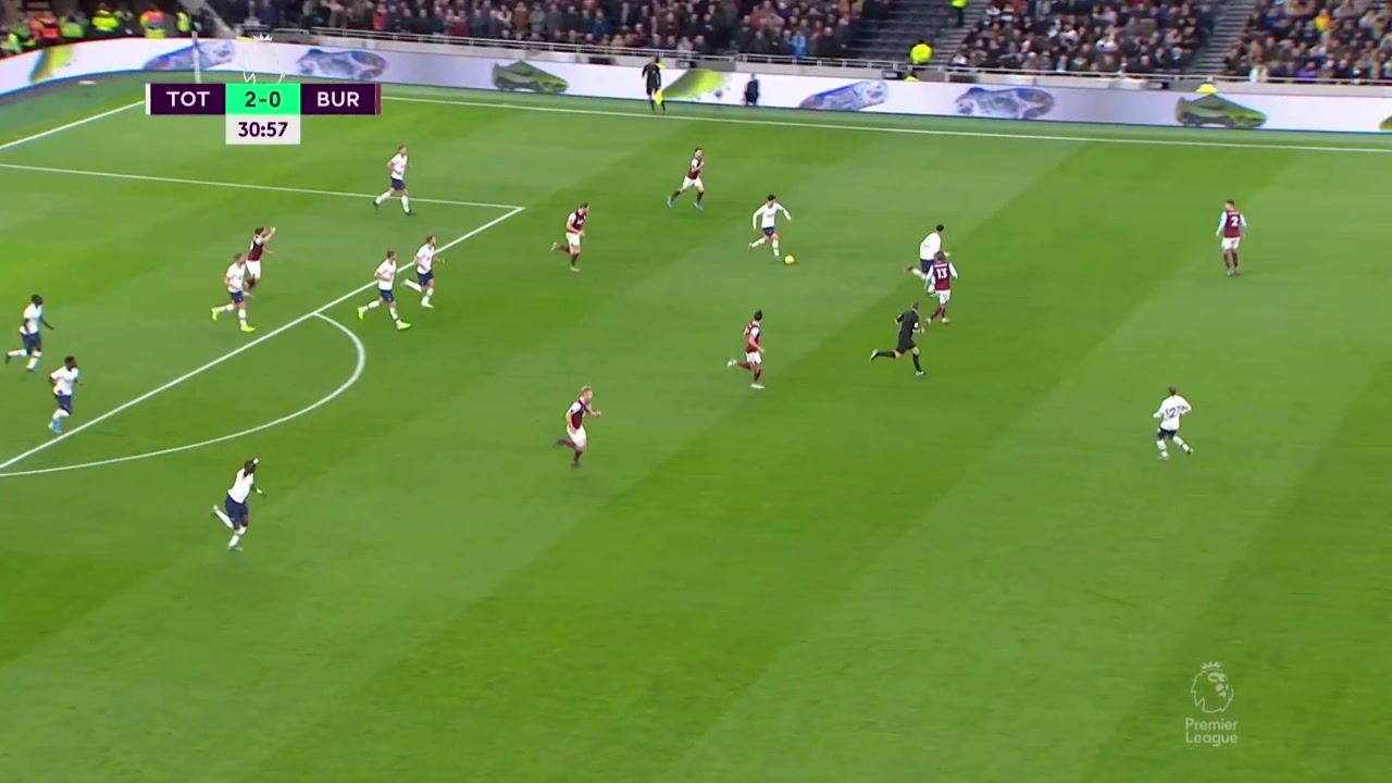 斩获当年普斯卡什奖孙兴慜神进球1V7狂奔80米一条龙破门