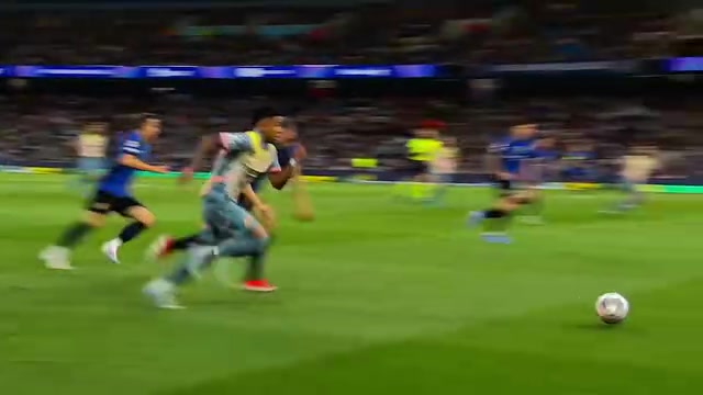 未来球队计划的重要一员萨维尼奥的精彩时刻