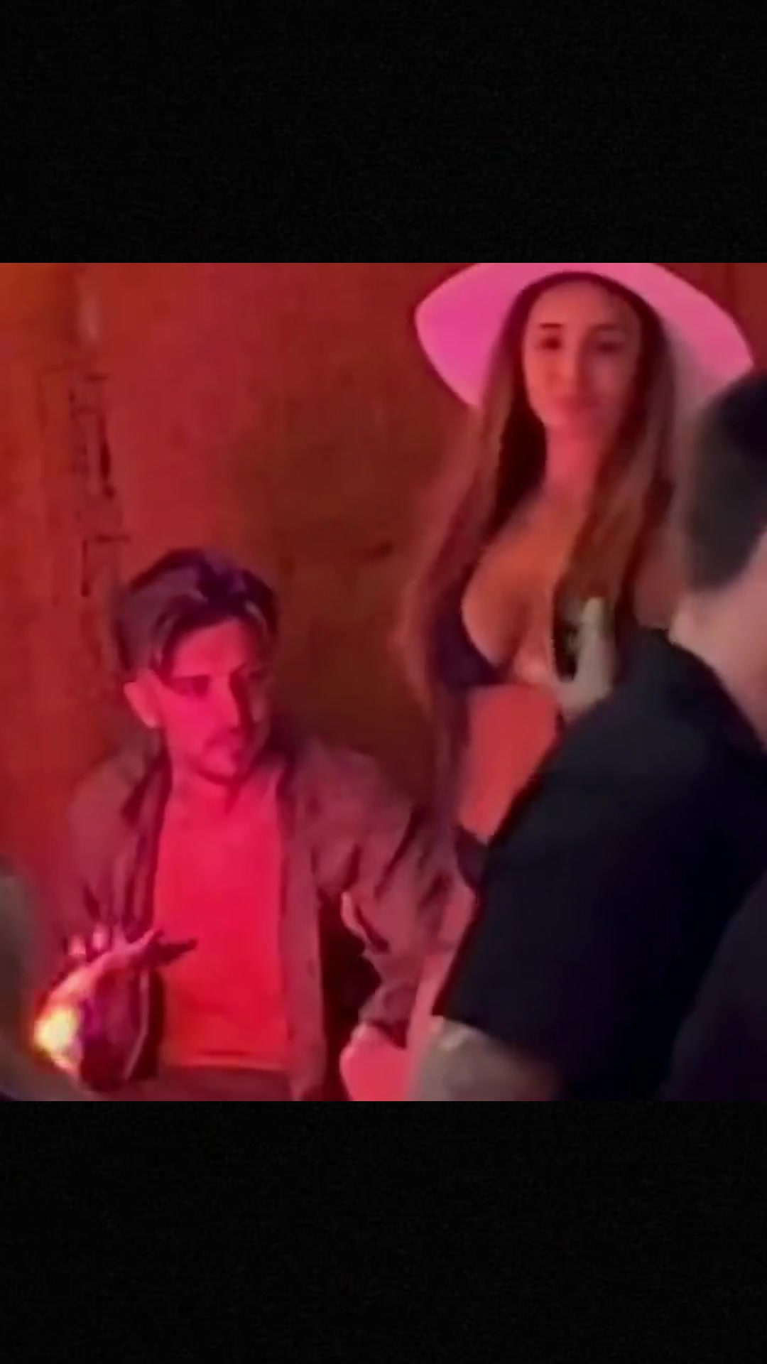 性感美人环绕格拉利什的快乐一般人体验不到