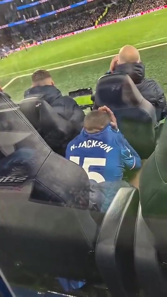 被寄予厚望名场面杰克逊下场后掩面而泣对自己表现十分不满