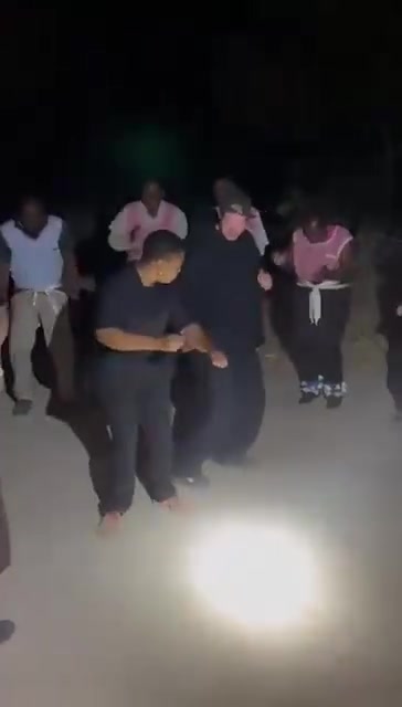 开心了在南非快乐跳舞的德布劳内