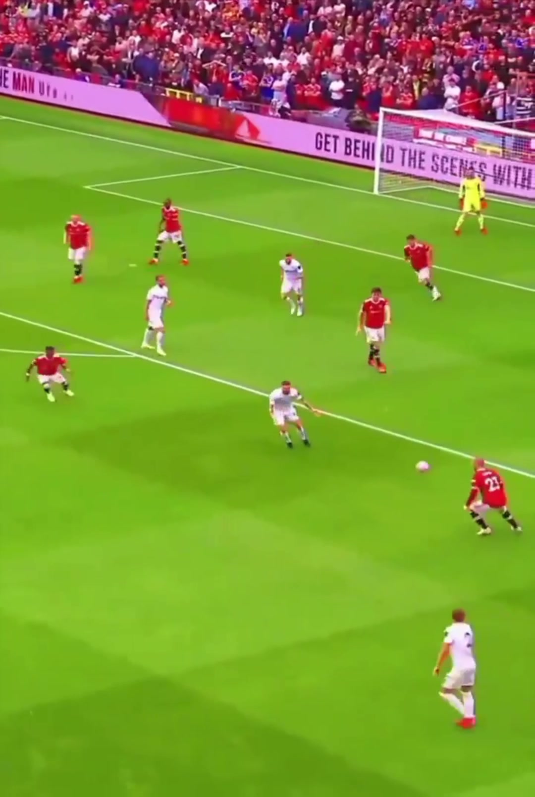 只剩下回忆了博格巴精准找到了格林伍德后者完成破门