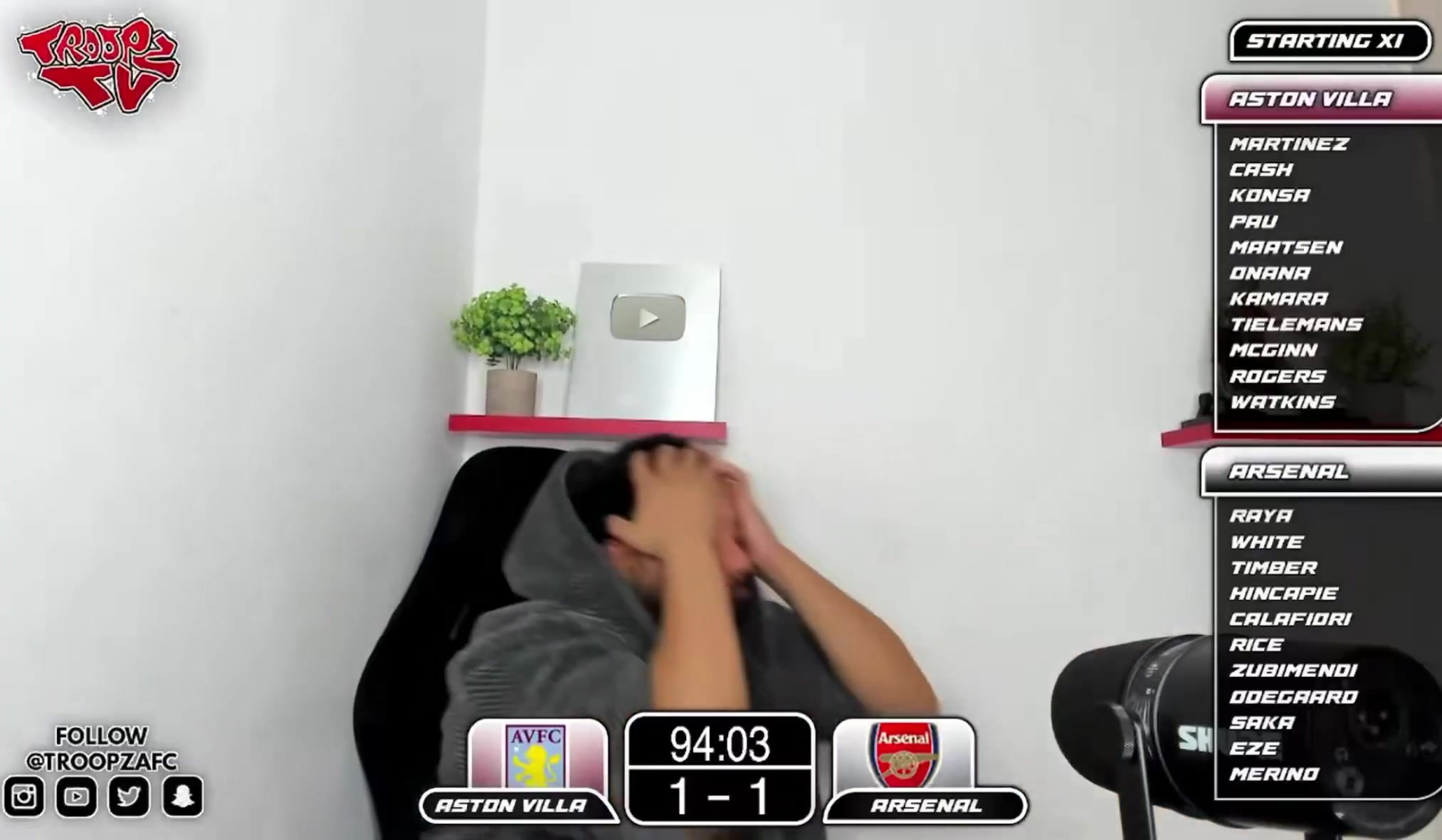 遭读秒绝杀阿森纳球迷崩溃爆粗