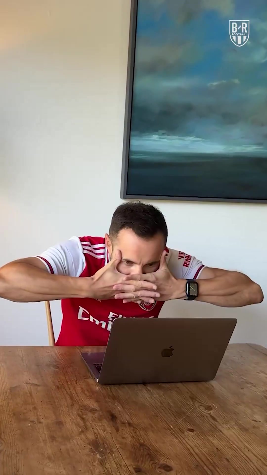 外媒恶搞当你做任何事都配上约克雷斯的面具庆祝