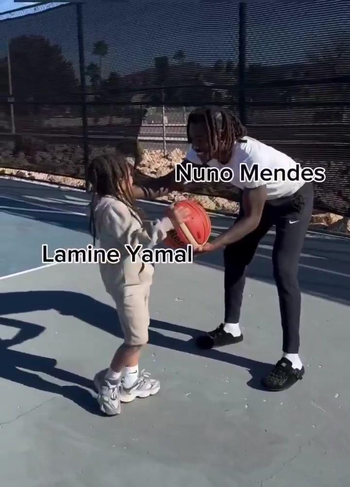 太坏了国外网友恶搞今天凌晨亚马尔vs门德斯