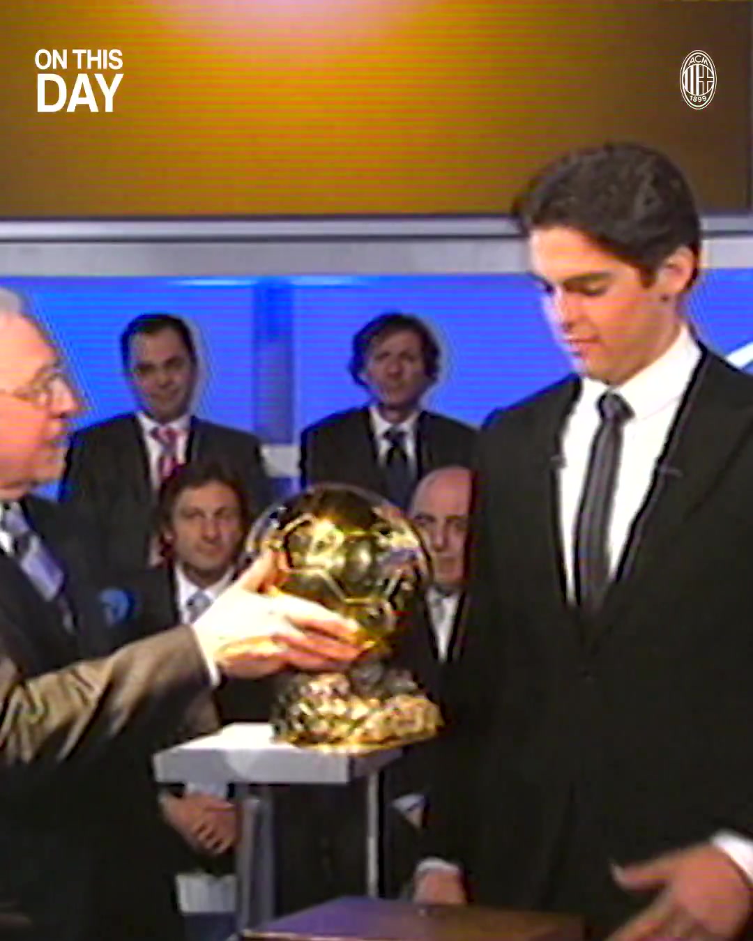 18年前的今天卡卡荣膺金球奖