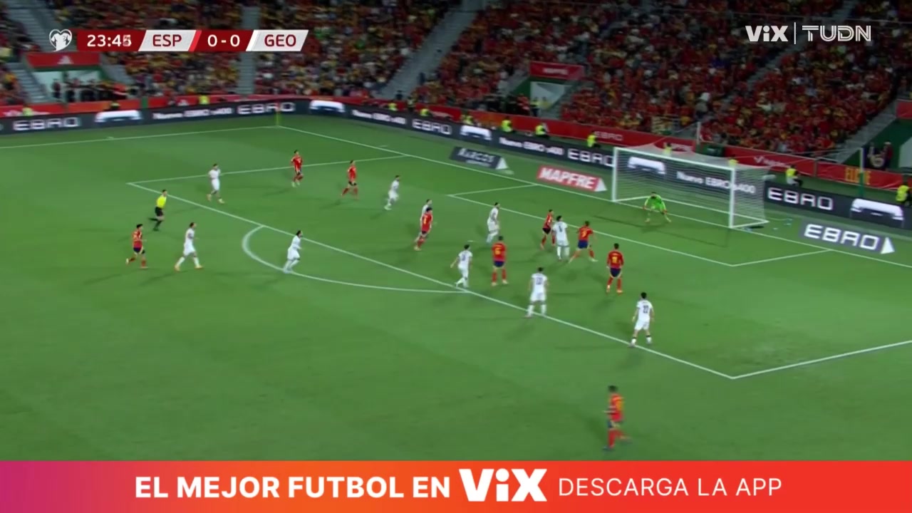 西班牙主场1-0领先佩德里挑传策动勒诺尔芒助攻皮诺破门