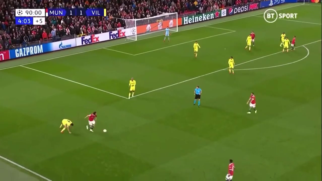 红魔曼联经典绝杀之C罗欧战95分钟绝杀黄潜