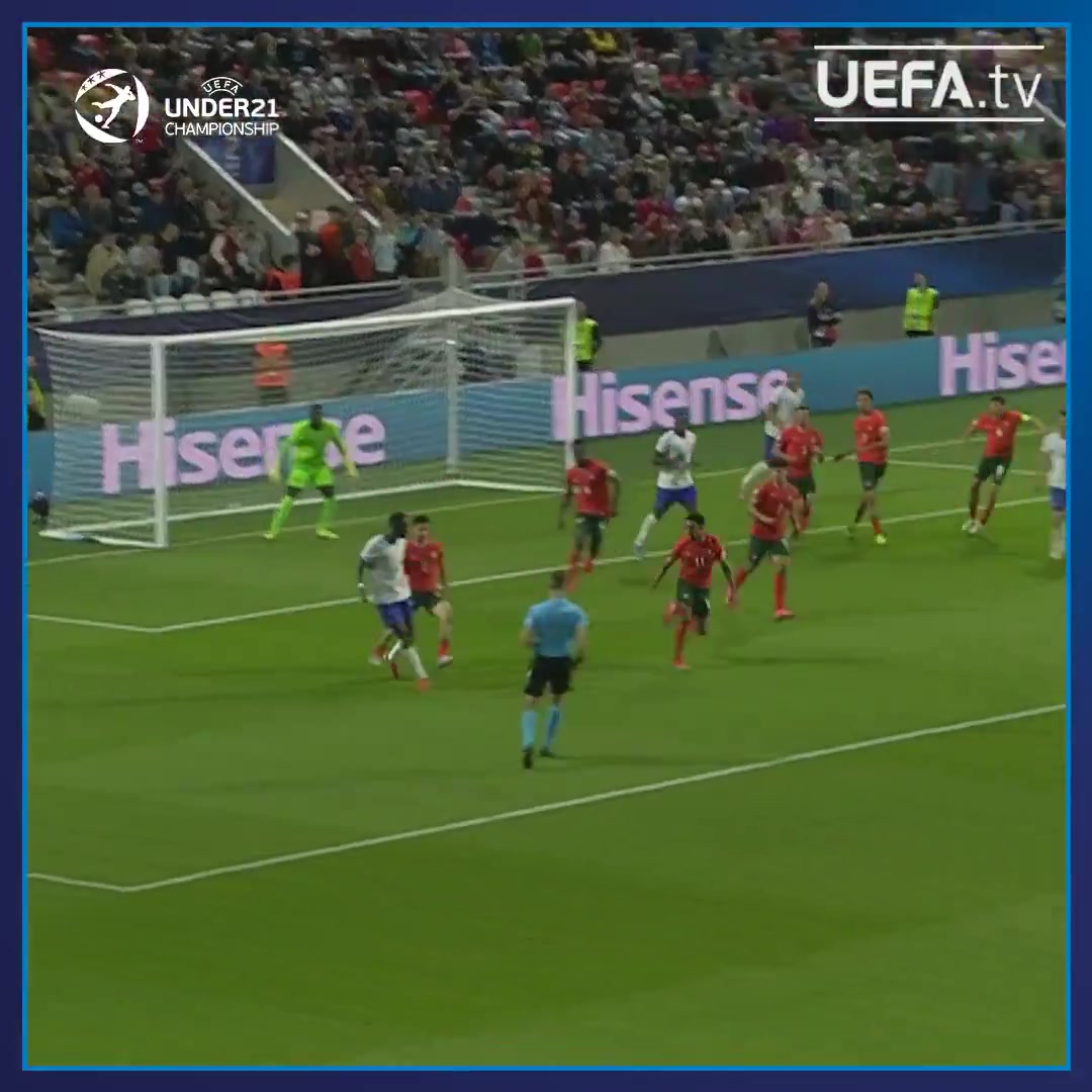 热刺天才奥多伯特欧青赛高光20 岁飞翼光速回防抢断燃爆全场